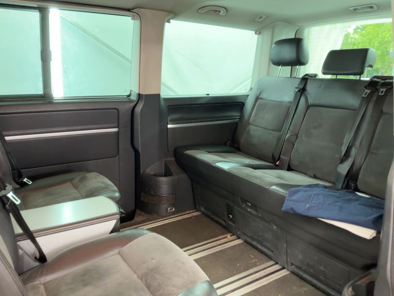 Volkswagen T5 Multivan 2.5 TDI Highline 2009 – снимка 19
