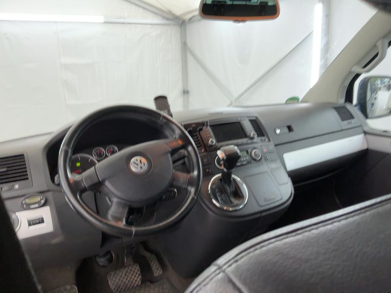 Volkswagen T5 Multivan 2.5 TDI Highline 2009 – снимка 17