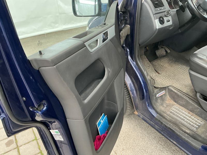 Volkswagen T5 Multivan 2.5 TDI Highline 2009 – снимка 39