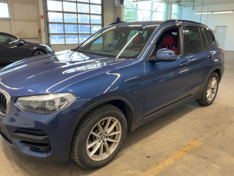 BMW X3 xDrive 30e Advantage 2021 – снимка 1