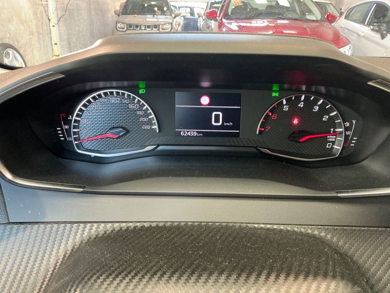 Peugeot 208 1.2 PureTech Active Pack 2022 – снимка 18