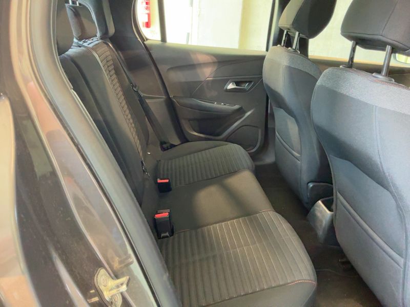 Peugeot 208 1.2 PureTech Active Pack 2022 – снимка 19