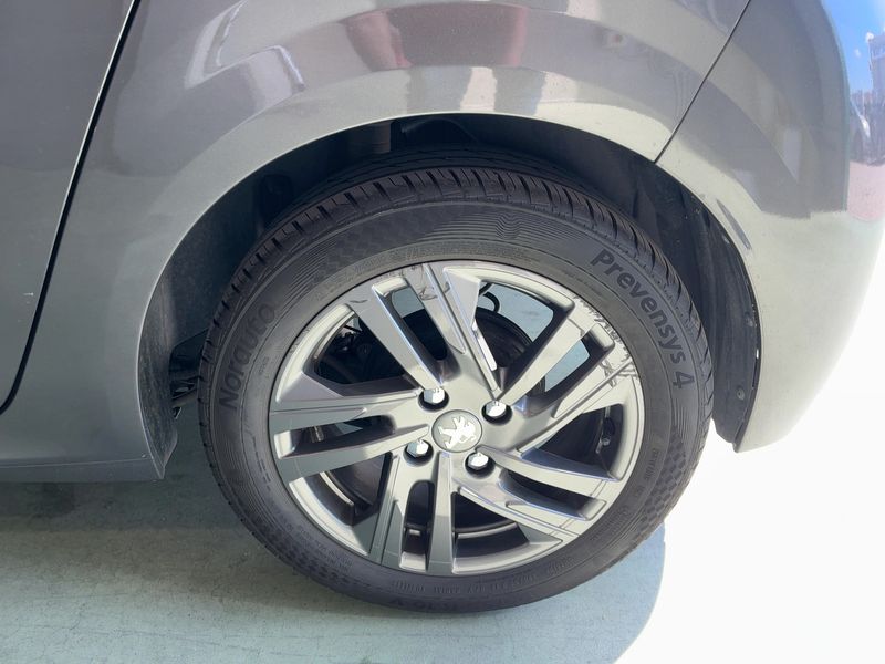 Peugeot 208 1.2 PureTech Active Pack 2022 – снимка 5