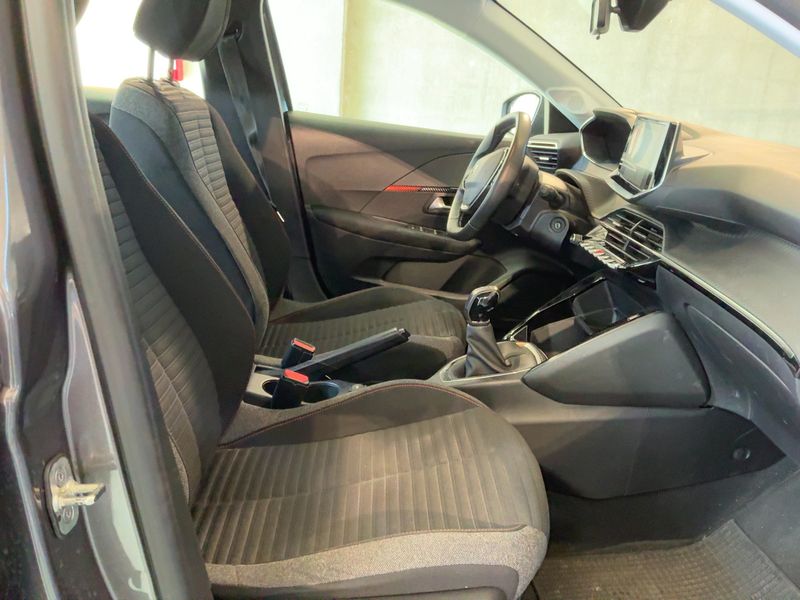 Peugeot 208 1.2 PureTech Active Pack 2022 – снимка 16