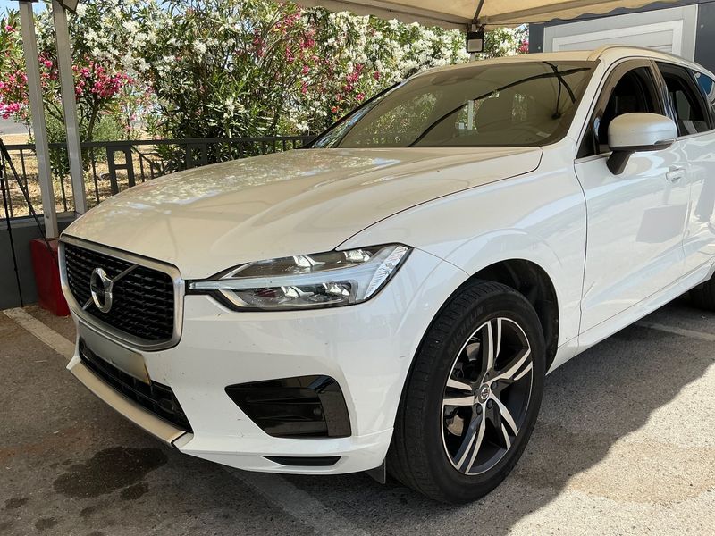Volvo XC60 2.0 D4 R-Design 2WD 2018 – снимка 2