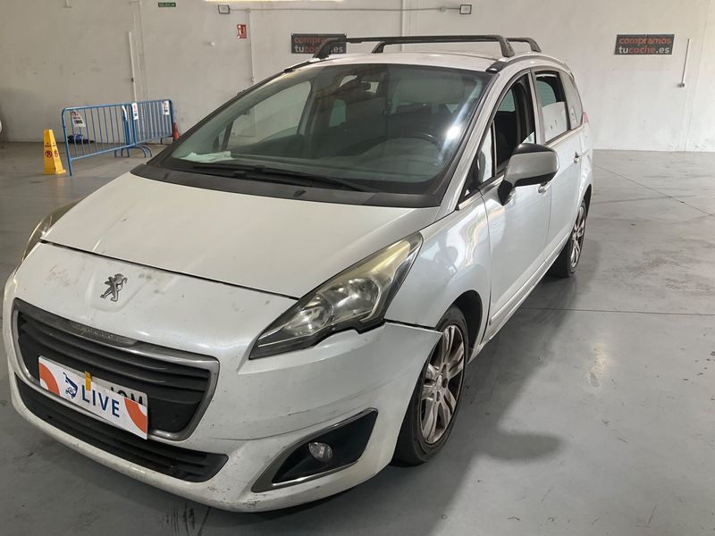 Peugeot 5008 1.6 Blue-HDi Style 2015 – снимка 1