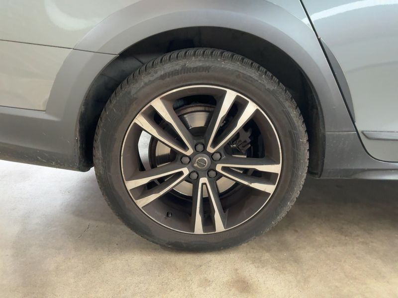 Volvo V90 Cross Country 2.0 D5 Pro AWD 2017 – снимка 9