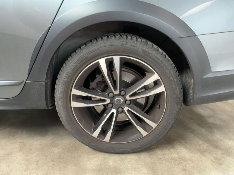 Volvo V90 Cross Country 2.0 D5 Pro AWD 2017 – снимка 5
