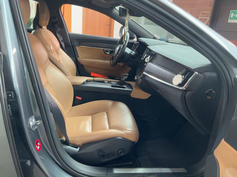 Volvo V90 Cross Country 2.0 D5 Pro AWD 2017 – снимка 16