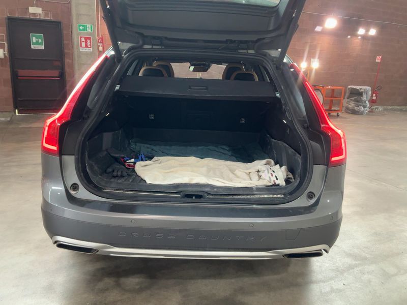 Volvo V90 Cross Country 2.0 D5 Pro AWD 2017 – снимка 15