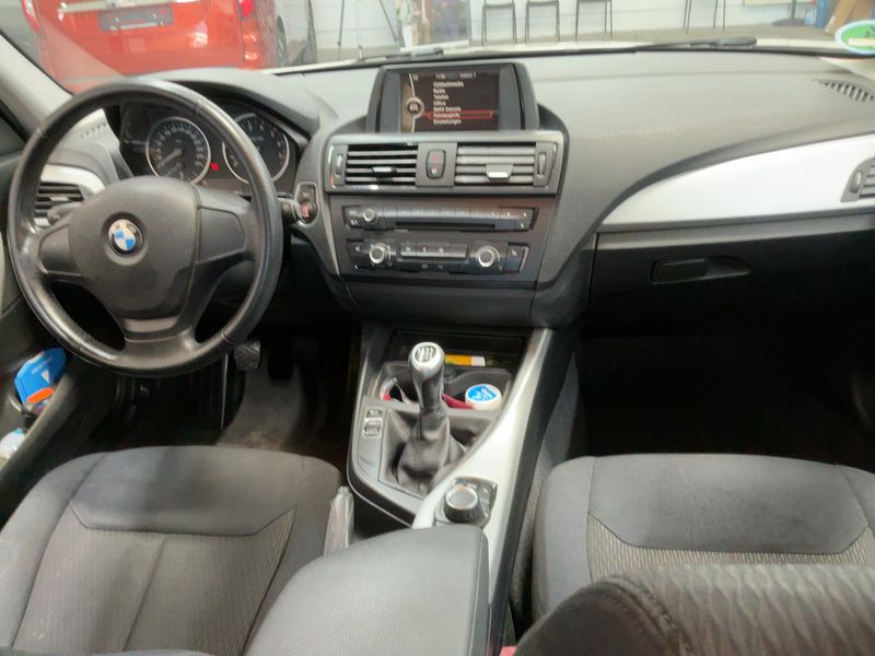 BMW 1er 116i 2012 – снимка 18