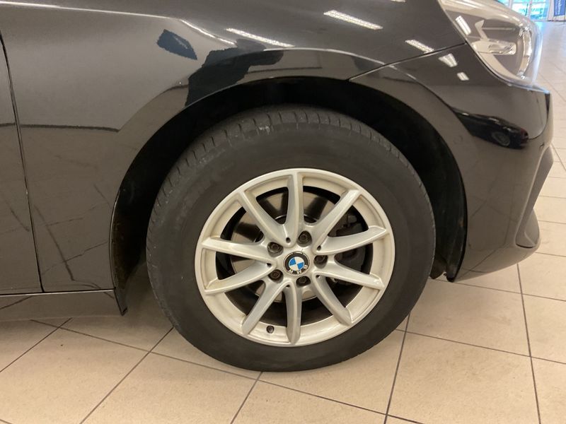 BMW 2er 216d Gran Tourer Advantage 2018 – снимка на щета 11