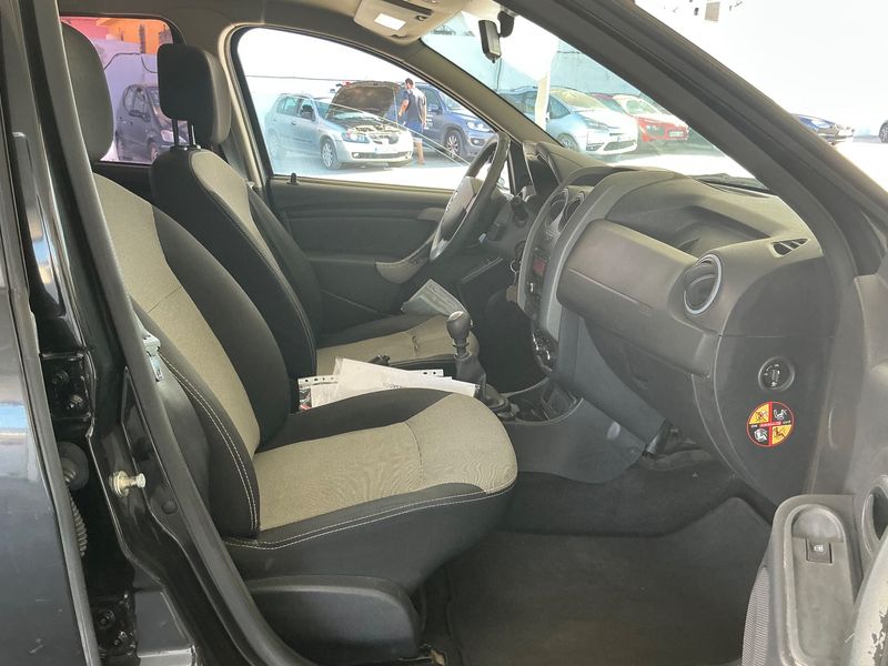 Dacia Duster 1.2 TCe Ambiance 4x2 2015 – снимка 16