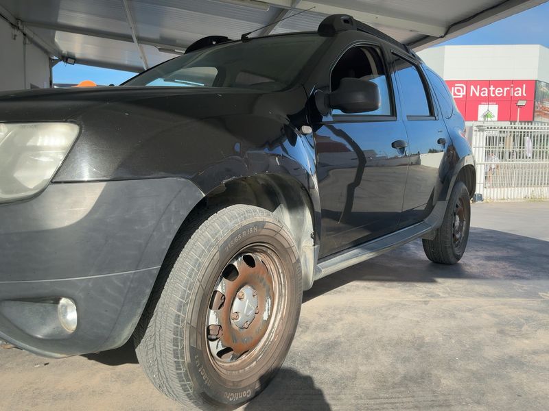 Dacia Duster 1.2 TCe Ambiance 4x2 2015 – снимка 2
