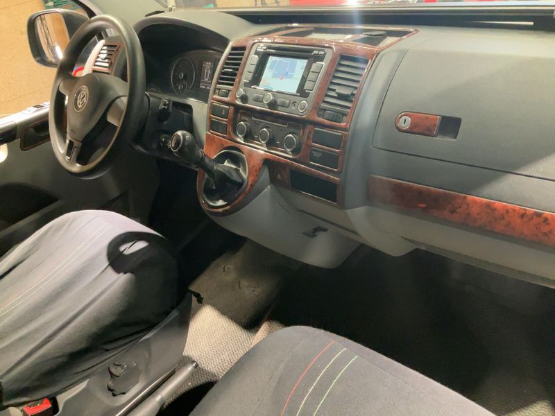 Volkswagen T5 Transporter 2.0 TDI Kasten 4Motion 2013 – снимка 18