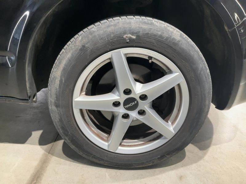 Volkswagen T5 Transporter 2.0 TDI Kasten 4Motion 2013 – снимка 11