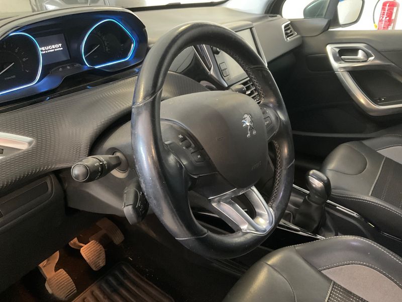 Peugeot 2008 1.2 PureTech Allure 2018 – снимка 25