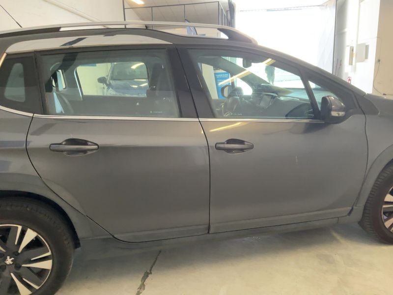Peugeot 2008 1.2 PureTech Allure 2018 – снимка 10