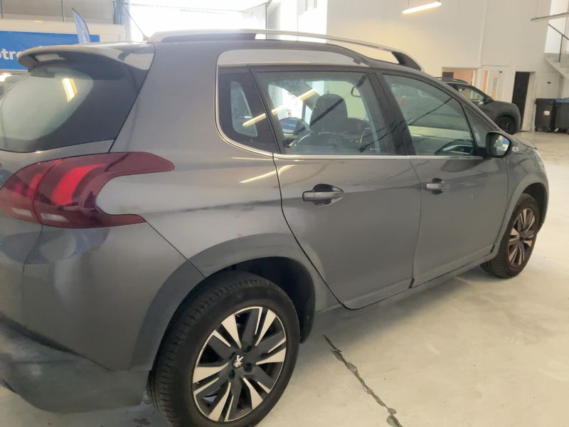 Peugeot 2008 1.2 PureTech Allure 2018 – снимка 8