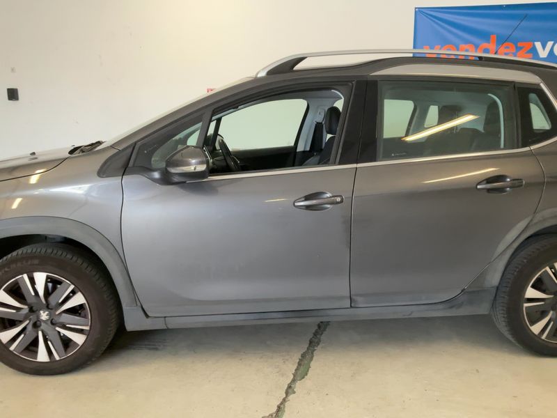Peugeot 2008 1.2 PureTech Allure 2018 – снимка 4