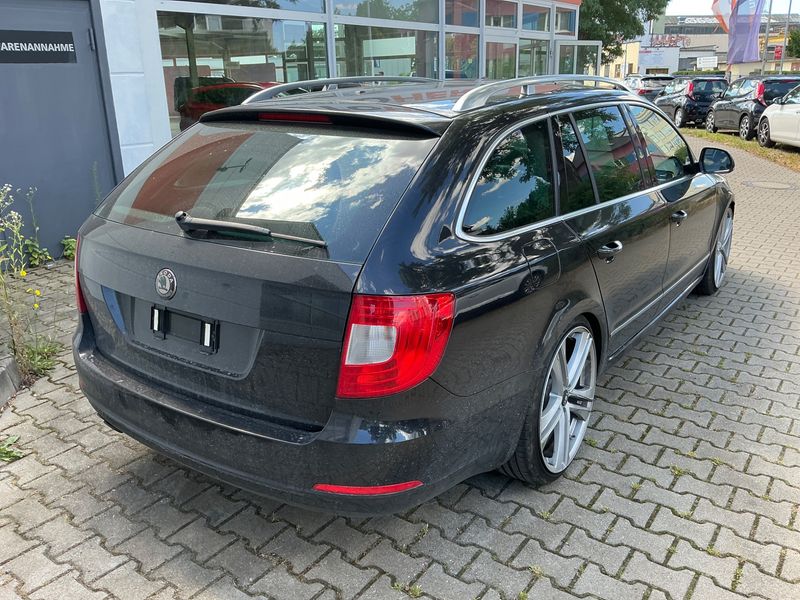 Skoda Superb 2.0 TDI Elegance 2011 – снимка 2