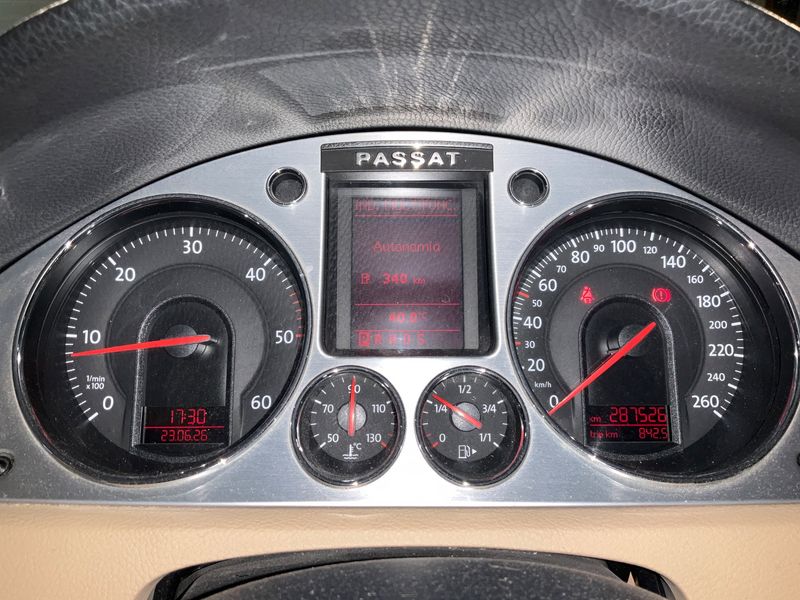 Volkswagen Passat 2.0 TDI Highline 2006 – снимка 4
