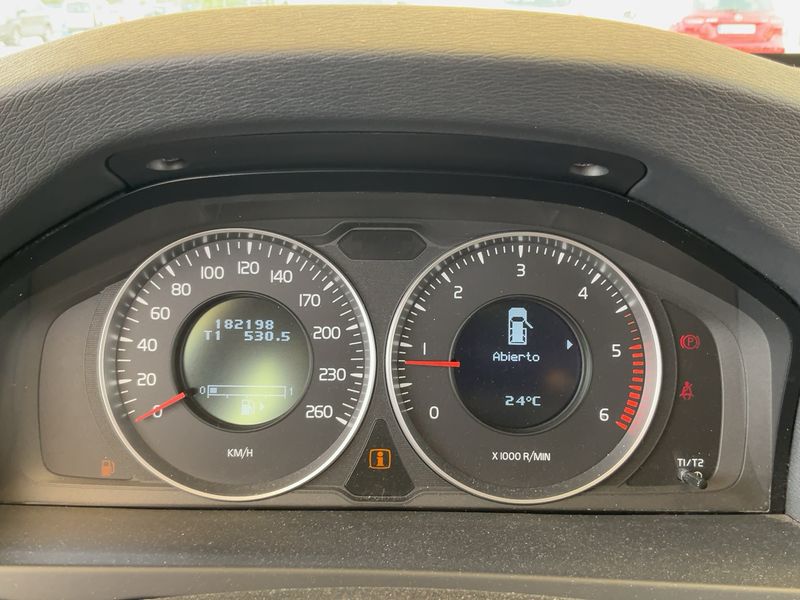 Volvo V60 2.0 D4 Kinetic 2012 – снимка 18