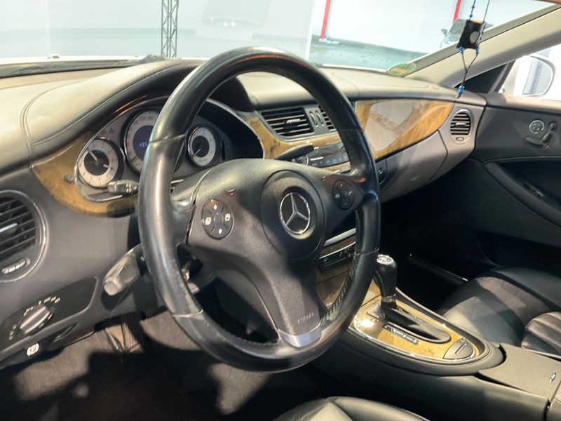 Mercedes-Benz CLS-Klasse CLS 320 CDI 2010 – снимка 25