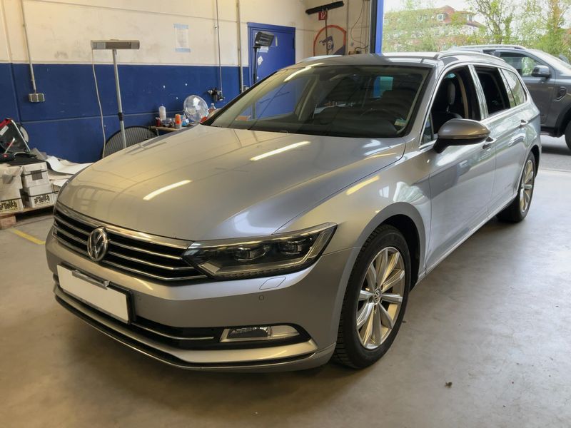 Volkswagen Passat 1.8 TSI Highline BlueMotion Tech 2017 – снимка 1