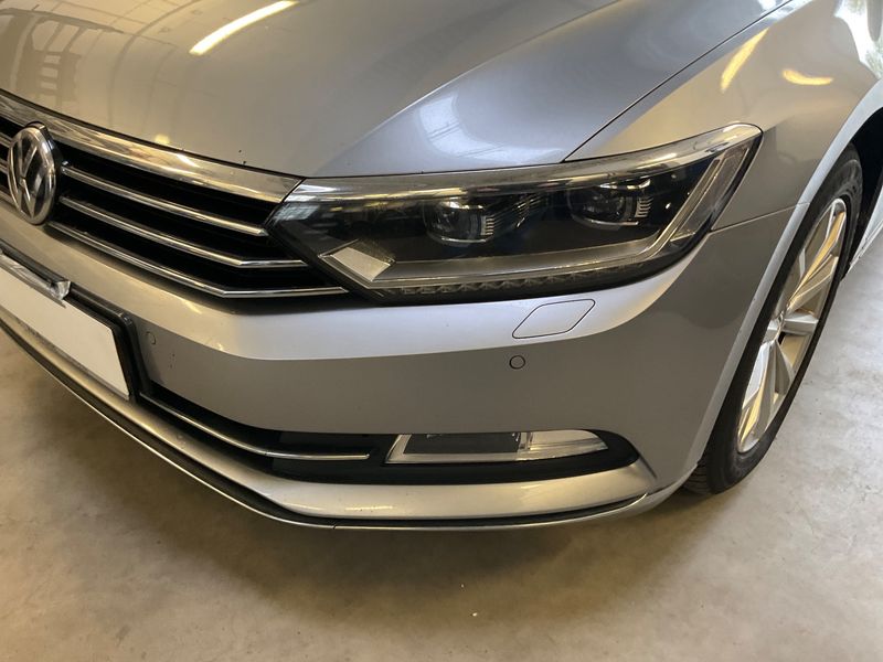 Volkswagen Passat 1.8 TSI Highline BlueMotion Tech 2017 – снимка 40