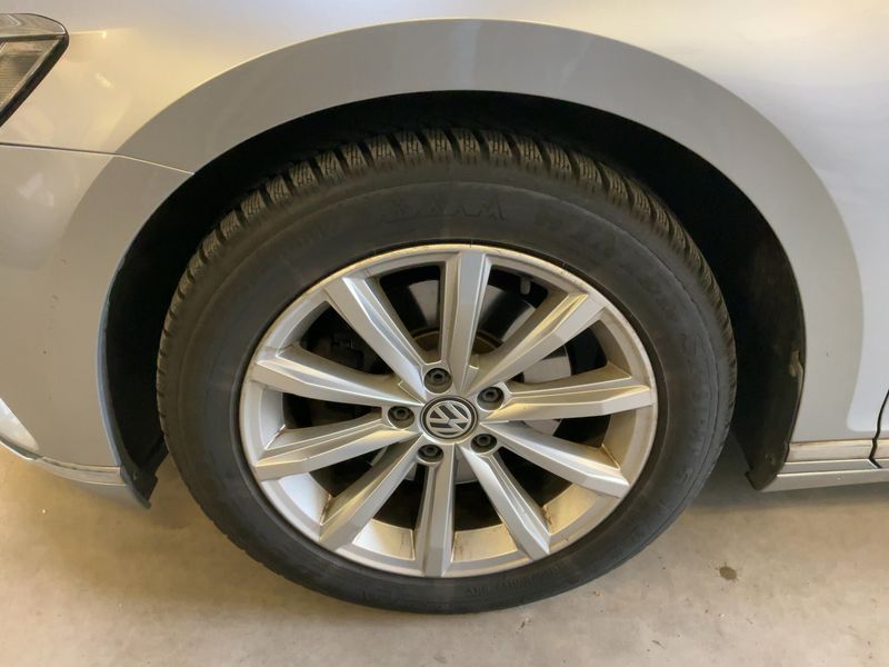 Volkswagen Passat 1.8 TSI Highline BlueMotion Tech 2017 – снимка 3