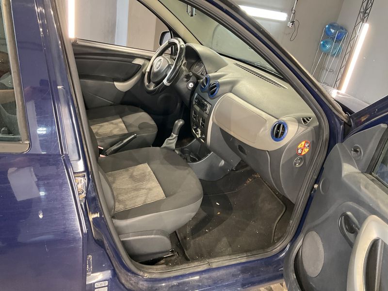 Dacia Sandero 1.2 Ambiance 2010 – снимка 3