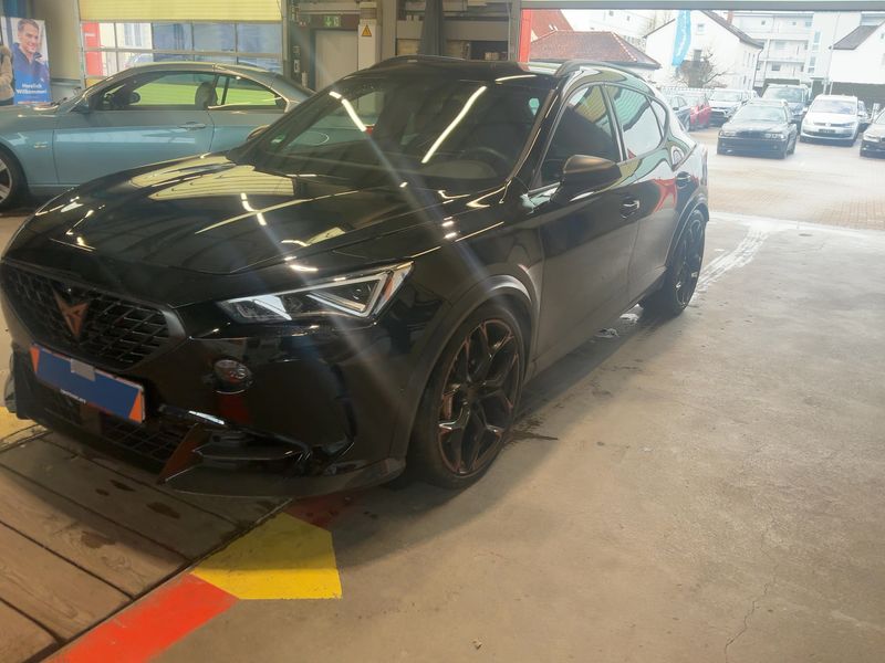Cupra Formentor 2.5 TSI VZ5 4Drive 2023 – снимка 2