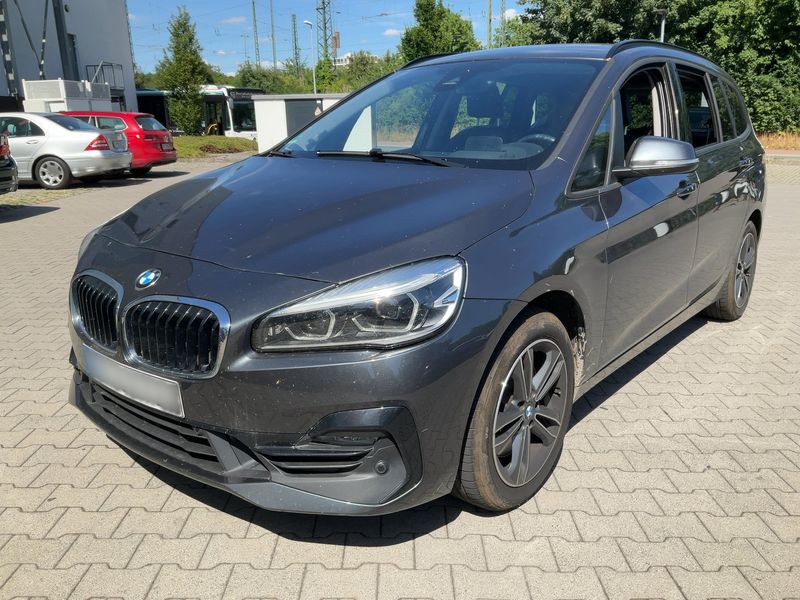 BMW 2er 220d Gran Tourer xDrive Sport Line 2020 – снимка 1