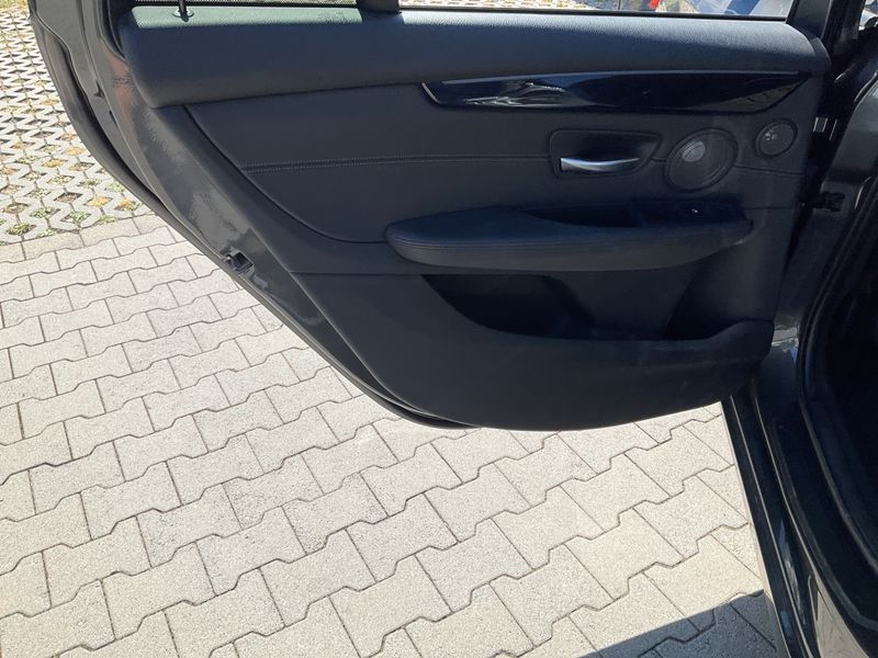 BMW 2er 220d Gran Tourer xDrive Sport Line 2020 – снимка 29