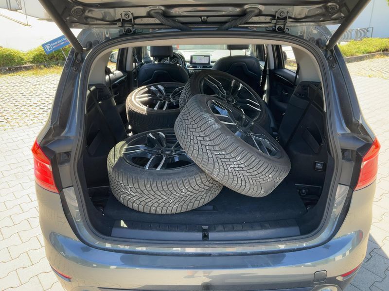 BMW 2er 220d Gran Tourer xDrive Sport Line 2020 – снимка 16