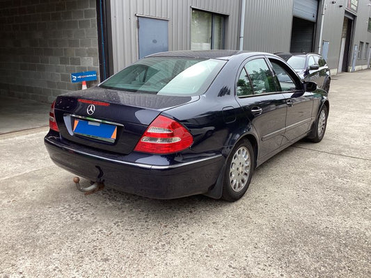 Mercedes-Benz E-Klasse E 220 CDI Elegance 2005 – снимка 2
