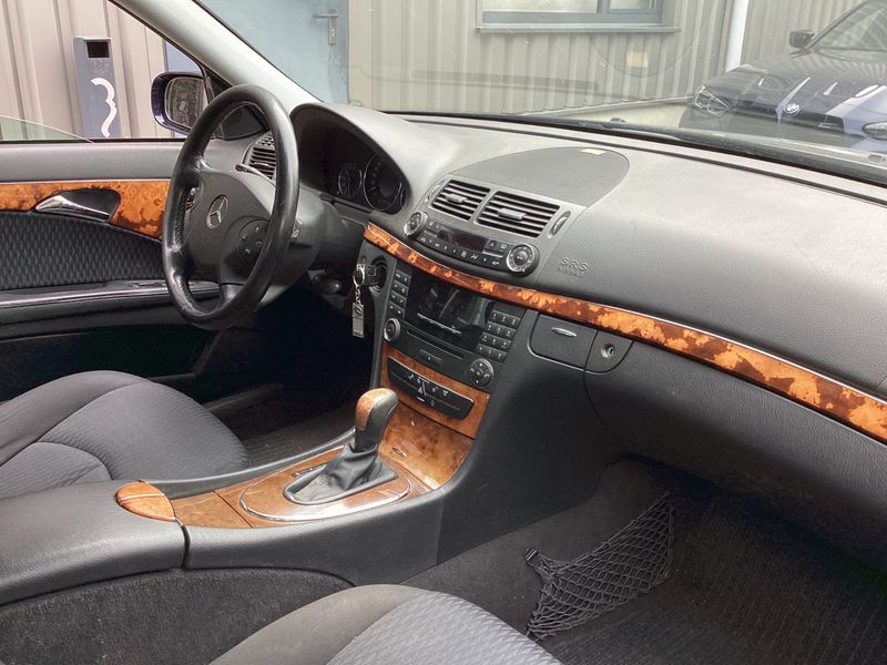 Mercedes-Benz E-Klasse E 220 CDI Elegance 2005 – снимка 3