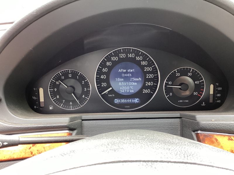 Mercedes-Benz E-Klasse E 220 CDI Elegance 2005 – снимка 4