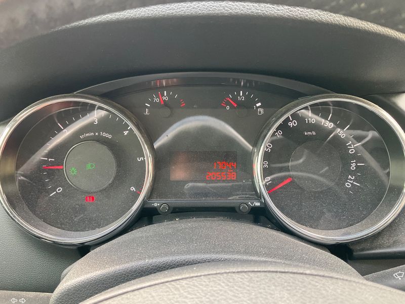 Peugeot 3008 1.6 HDi Active 2014 – снимка 18