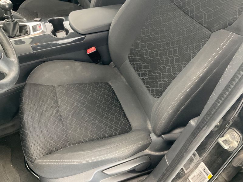 Peugeot 3008 1.6 HDi Active 2014 – снимка 25