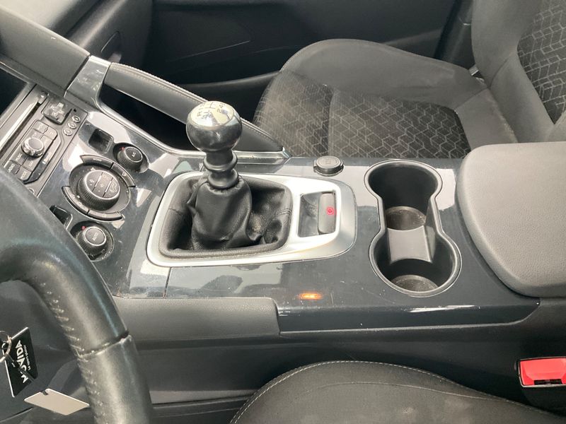 Peugeot 3008 1.6 HDi Active 2014 – снимка 23