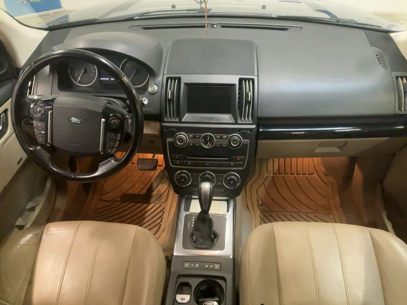 Land Rover Freelander 2.2 Td4 SE 2013 – снимка 17