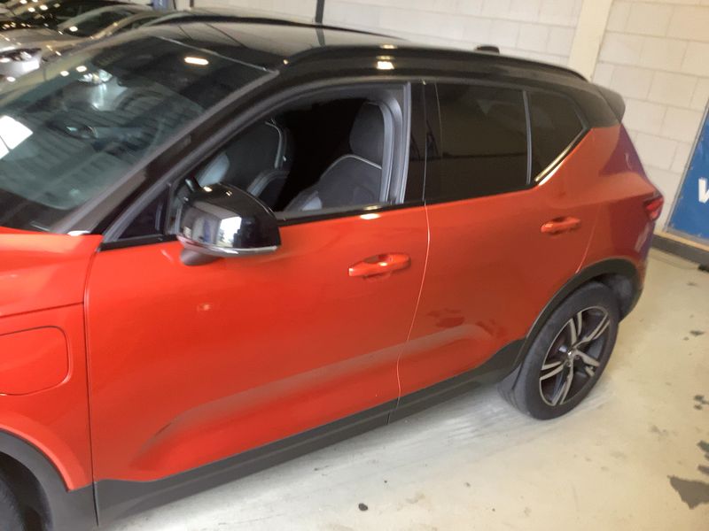 Volvo XC40 1.5 T5 Plug-in Hybrid R-Design 2WD 2020 – снимка 4