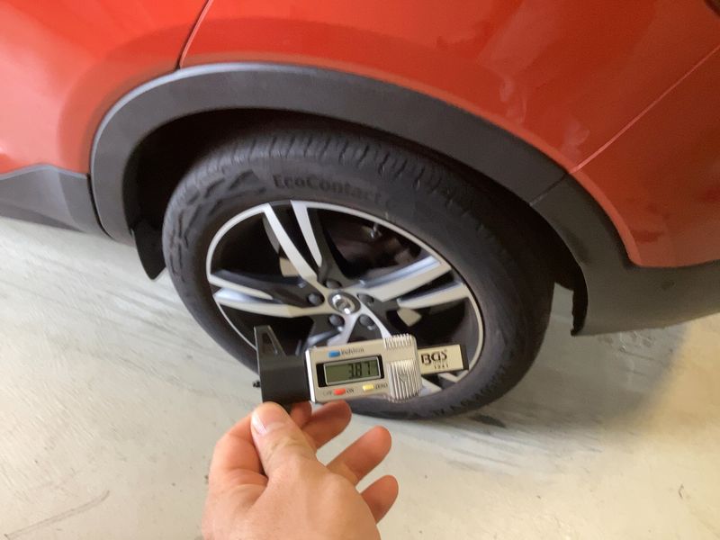 Volvo XC40 1.5 T5 Plug-in Hybrid R-Design 2WD 2020 – снимка 5