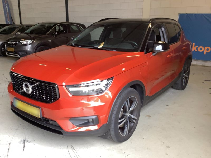 Volvo XC40 1.5 T5 Plug-in Hybrid R-Design 2WD 2020 – снимка 1