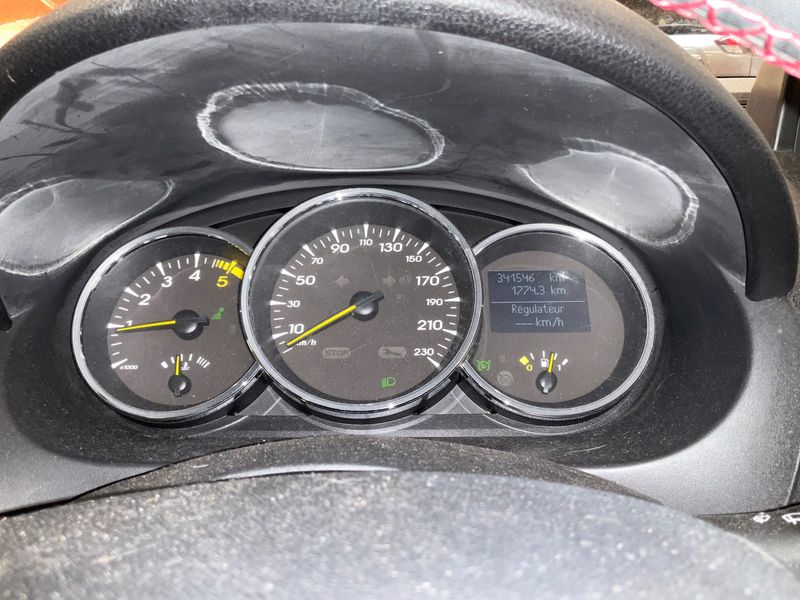 Renault Fluence 1.5 dCi Dynamique 2011 – снимка 4