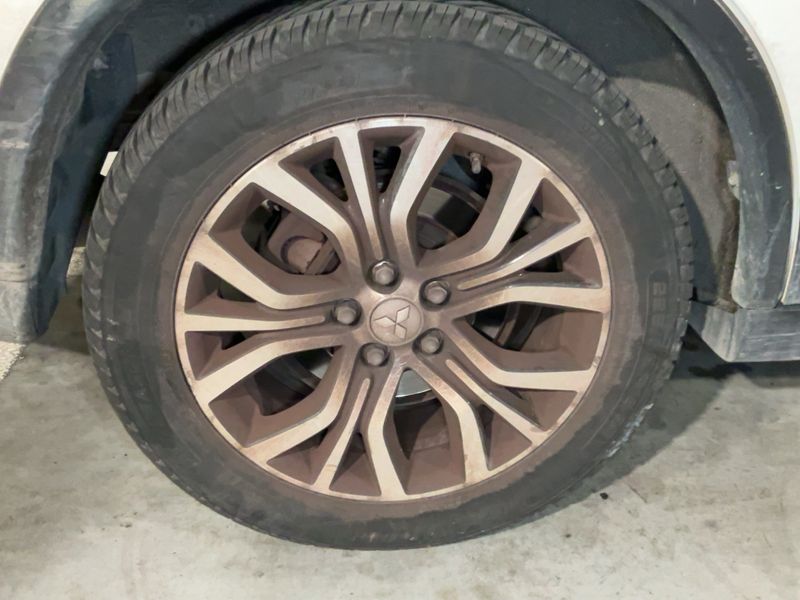 Mitsubishi Outlander 2.2 DI-D Instyle 2WD 2019 – снимка 9