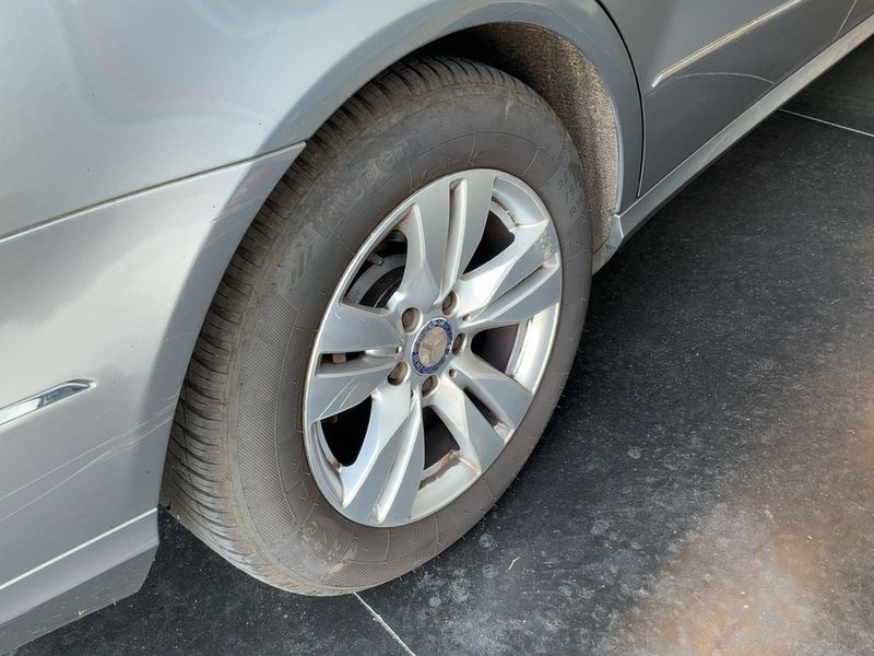 Mercedes-Benz E-Klasse E 220 CDI BlueEfficiency Avantgarde 2009 – снимка 19