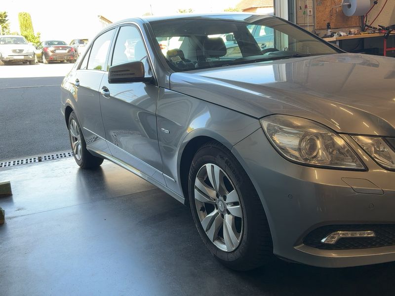 Mercedes-Benz E-Klasse E 220 CDI BlueEfficiency Avantgarde 2009 – снимка 8